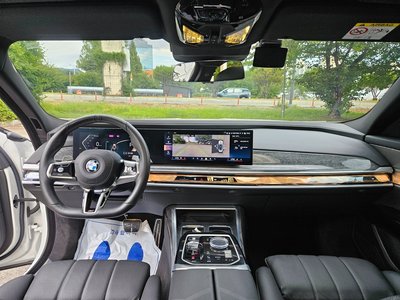 صورة 10 لـ 2024 BMW 7 SERIES