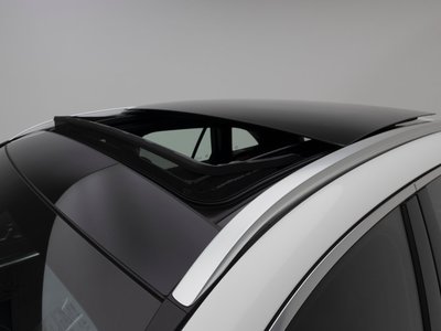 2025 Mercedes-BENZ GLC thumbnail 12