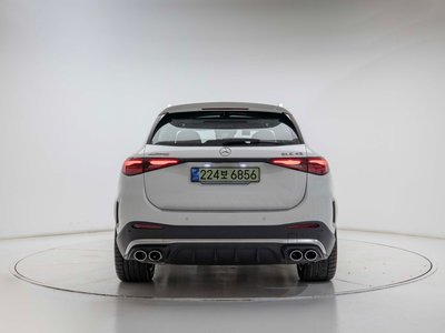 2025 Mercedes-BENZ GLC photo 3