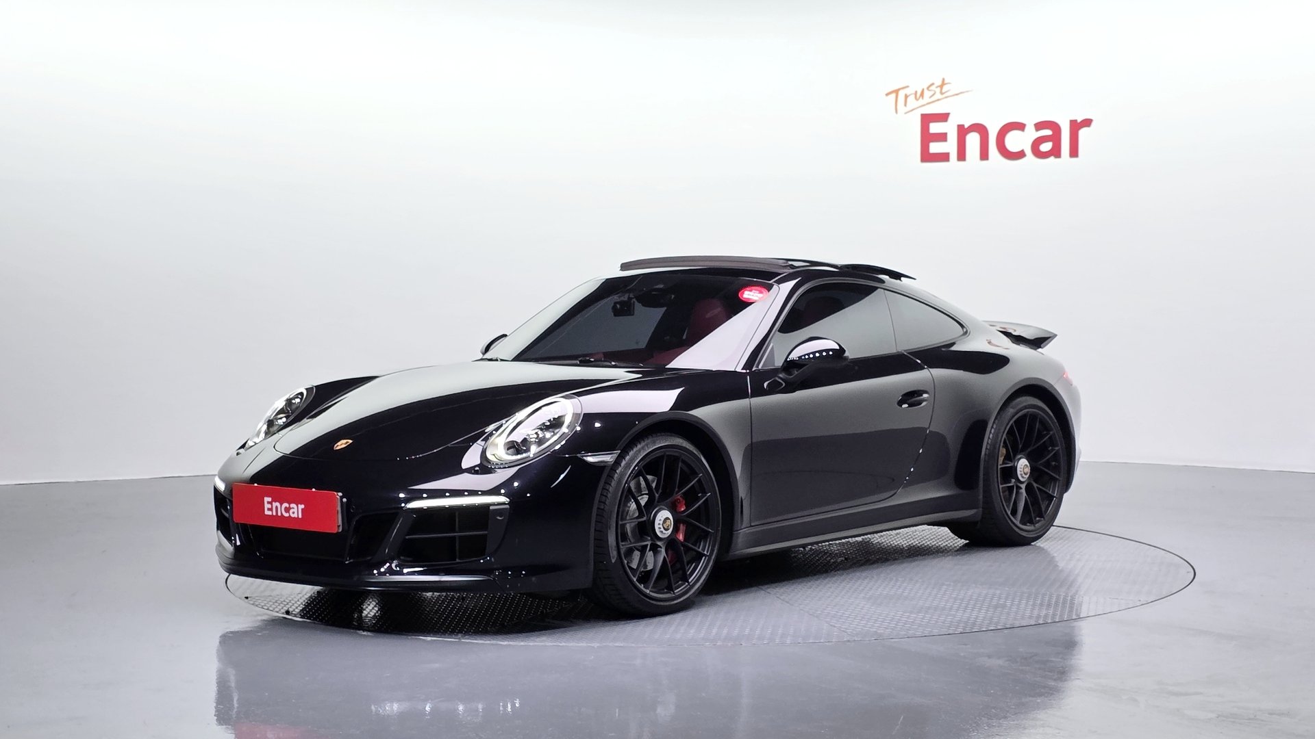 PORSCHE 911 - View 1