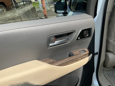 2025 Toyota LAND CRUISER 300 缩略图 25