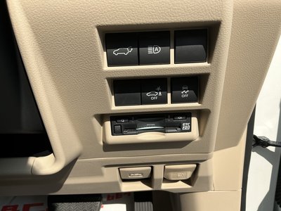 2025 Toyota LAND CRUISER 300 缩略图 51
