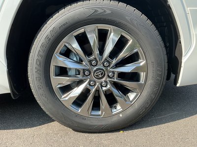 2025 Toyota LAND CRUISER 300 缩略图 15