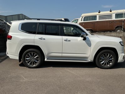 2025 Toyota LAND CRUISER 300 照片 6
