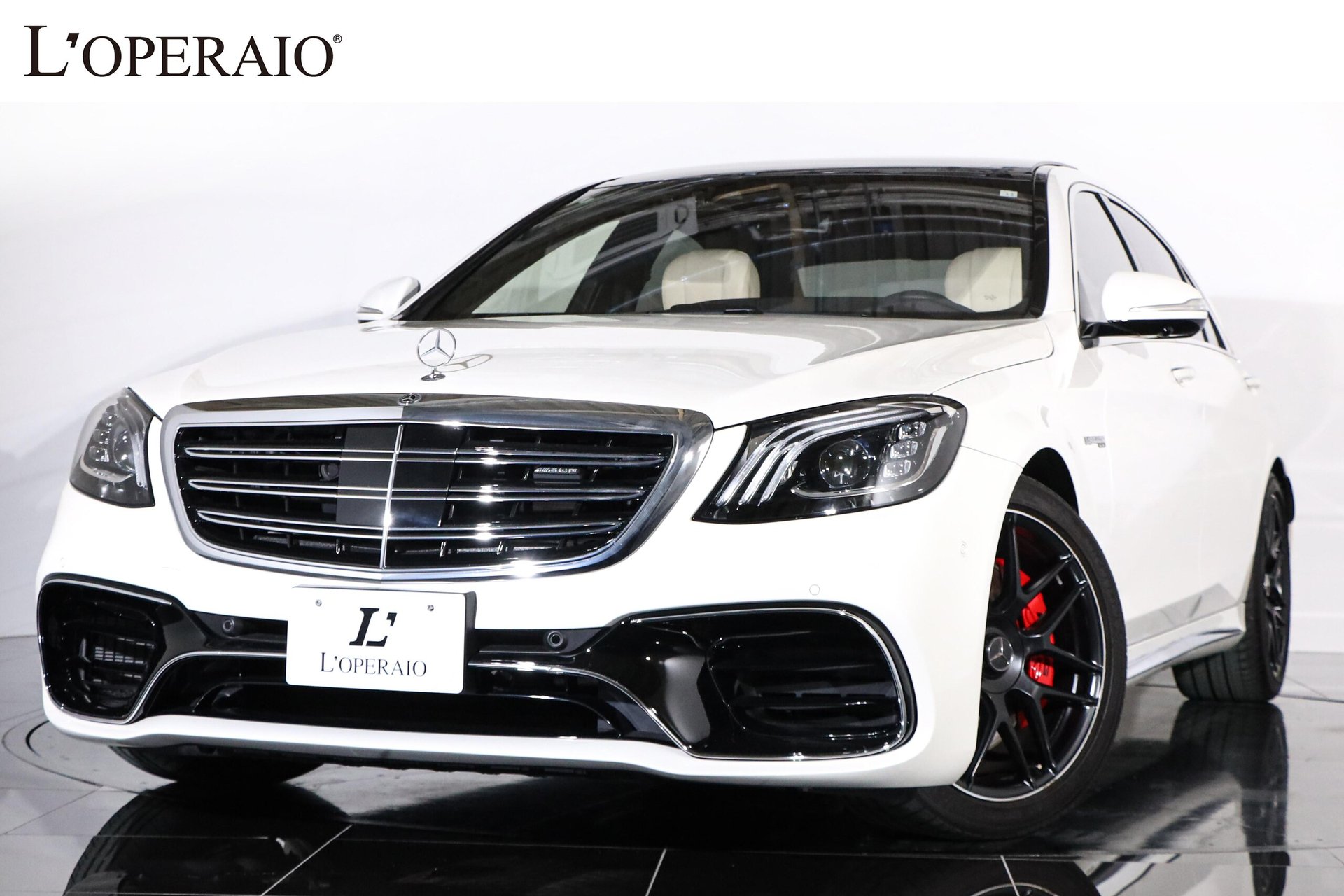 MERCEDES-BENZ S-CLASS AMG - View 1