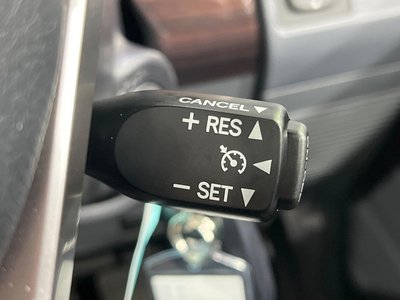 TOYOTA LAND CRUISER 70 - 5