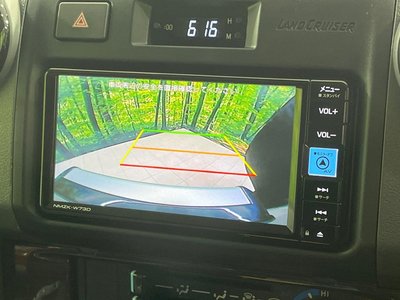 TOYOTA LAND CRUISER 70 - 4