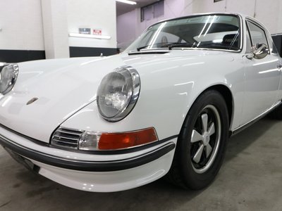PORSCHE 911 - 6