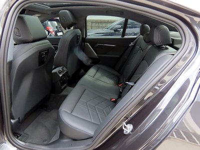 2024 BMW 5 SERIES 照片 7