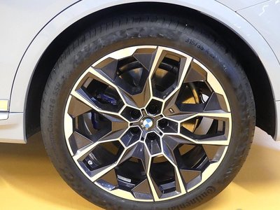 BMW X7 - 6