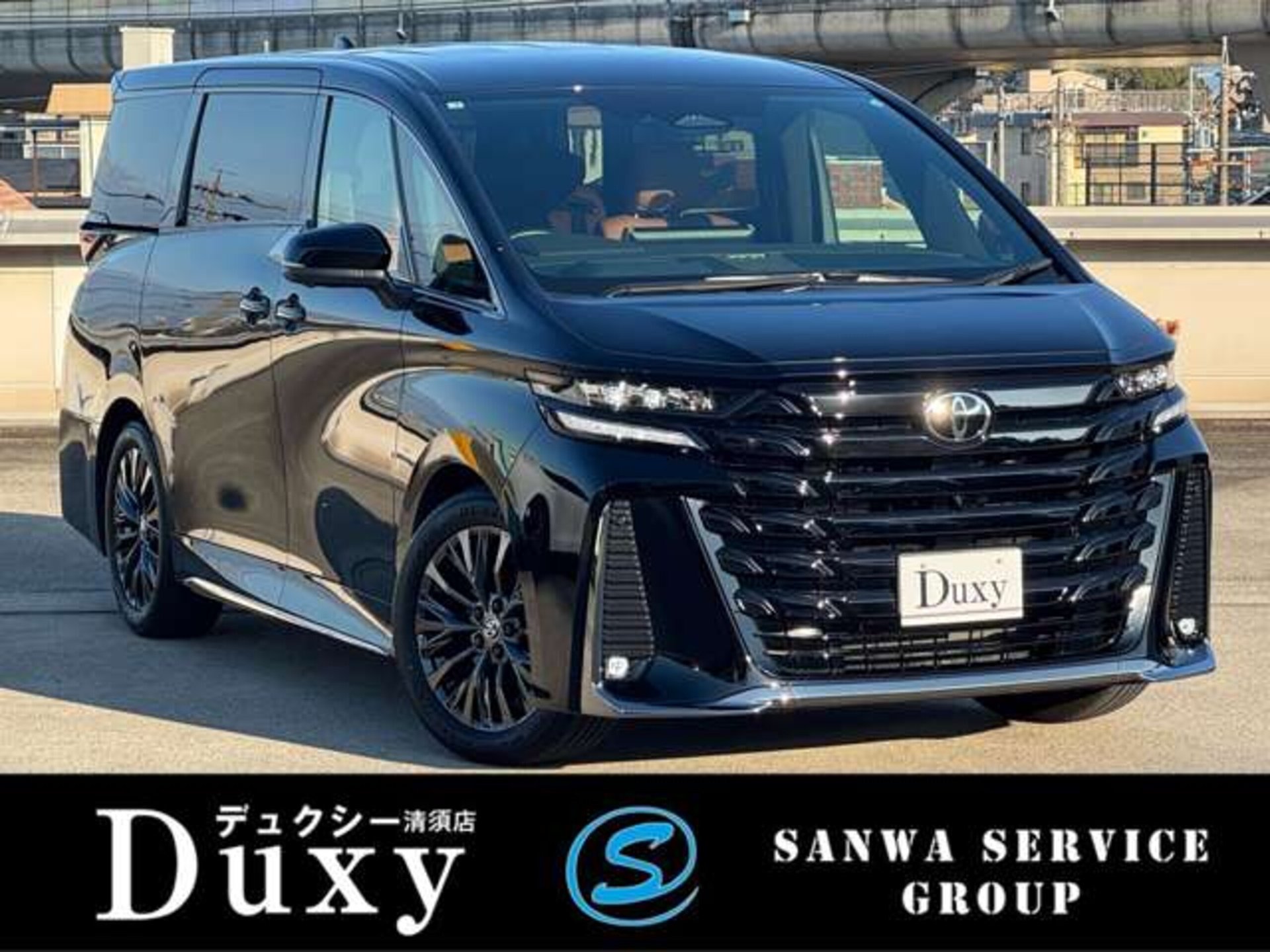 TOYOTA VELLFIRE - View 1