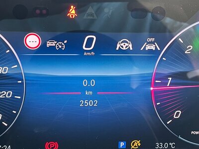 MERCEDES-BENZ E-CLASS - 8