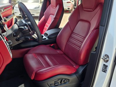 PORSCHE CAYENNE - 10