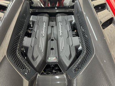 صورة مصغرة 12 لـ 2025 Lamborghini REVUELTO