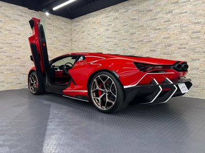 LAMBORGHINI REVUELTO - 9