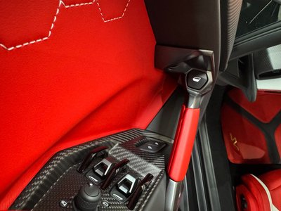 صورة مصغرة 24 لـ 2025 Lamborghini REVUELTO