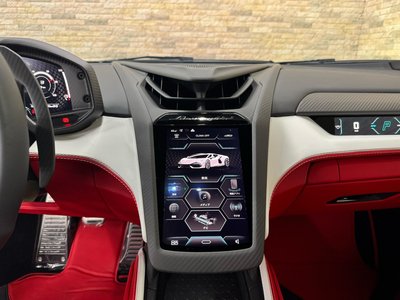 صورة مصغرة 22 لـ 2025 Lamborghini REVUELTO