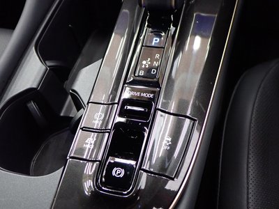 2024 Toyota CROWN SPORT — миниатюра 32