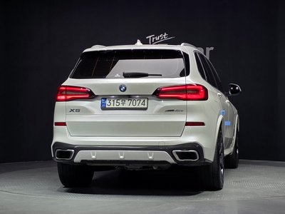 صورة 4 لـ 2022 BMW X5