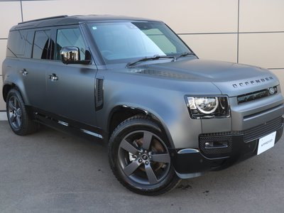LAND ROVER DEFENDER - 1
