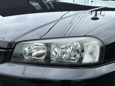 1998 Nissan SKYLINE 照片 8