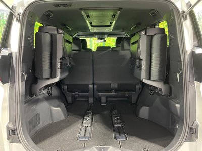 2026 Toyota ALPHARD — миниатюра 11