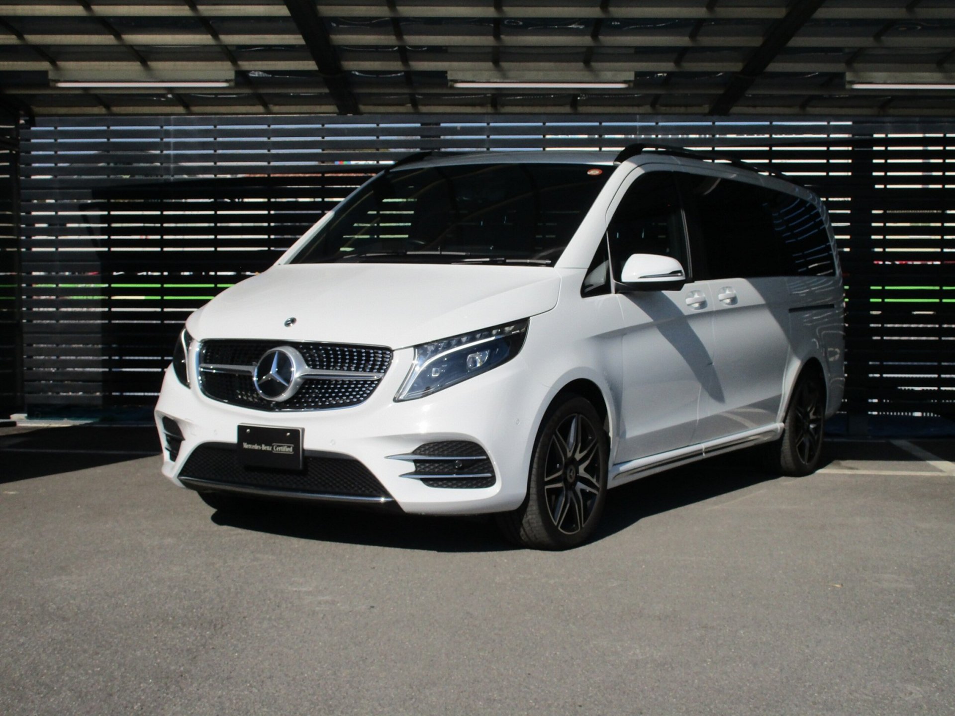 MERCEDES-BENZ V-CLASS - View 1