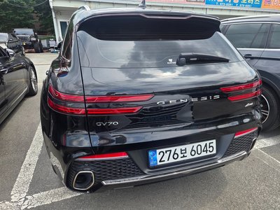 2023 Genesis GV70 照片 2