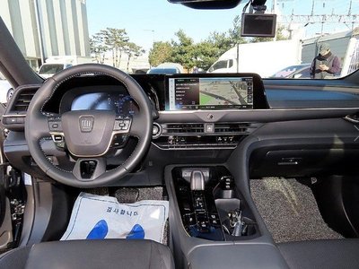 TOYOTA CROWN CROSSOVER - 4