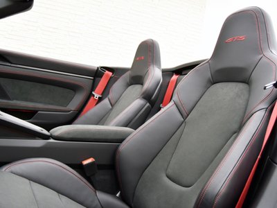PORSCHE 911 - 9