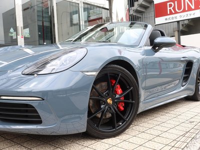 صورة 2 لـ 2017 Porsche 718
