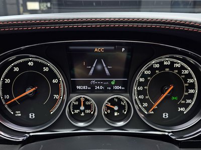 صورة 8 لـ 2015 Bentley FLYING SPUR