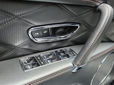2015 Bentley FLYING SPUR 缩略图 15