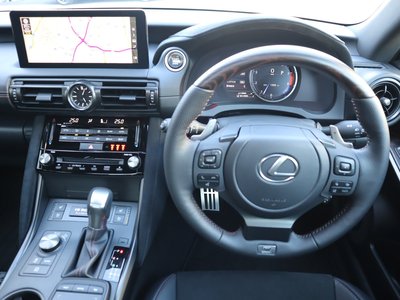 صورة مصغرة 60 لـ 2023 Lexus IS