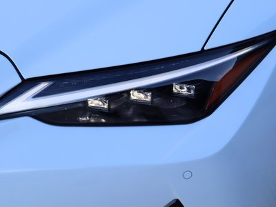 صورة مصغرة 23 لـ 2023 Lexus IS