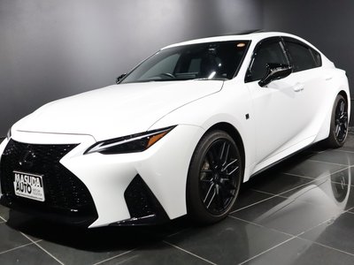 2023 Lexus IS photo 1