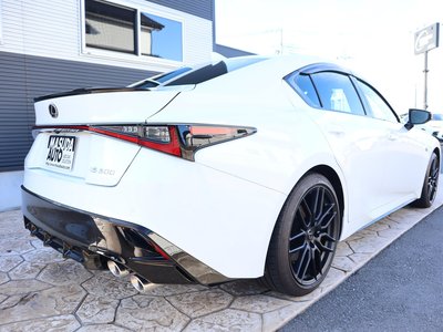 2023 Lexus IS photo 7