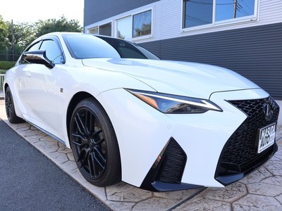 2023 Lexus IS photo 3