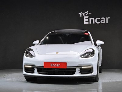 PORSCHE PANAMERA - 2