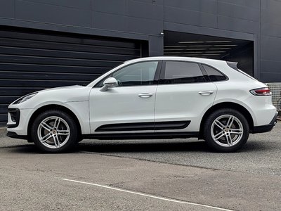 PORSCHE MACAN - 6