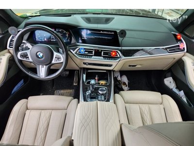 BMW X7 - 8