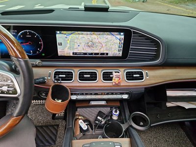 MERCEDES-BENZ GLS - 9