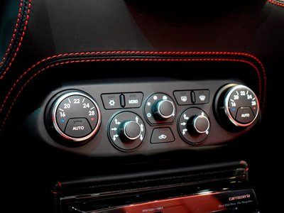صورة مصغرة 147 لـ 2012 FERRARI 458 SPIDER