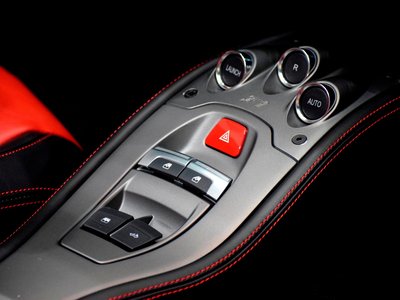 صورة مصغرة 121 لـ 2012 FERRARI 458 SPIDER