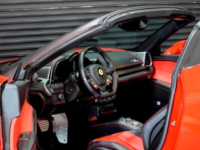 صورة مصغرة 124 لـ 2012 FERRARI 458 SPIDER