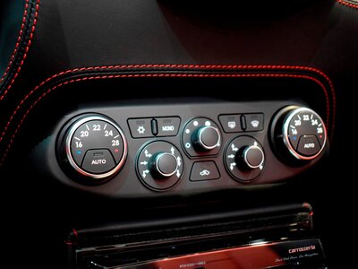 صورة مصغرة 146 لـ 2012 FERRARI 458 SPIDER