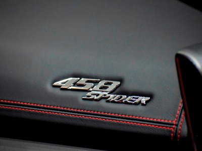 صورة مصغرة 119 لـ 2012 FERRARI 458 SPIDER