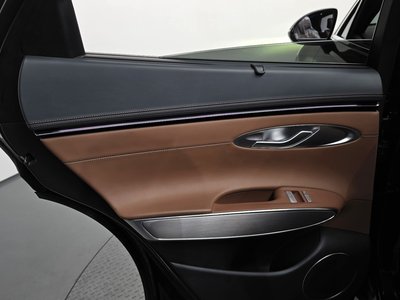 2024 Genesis GV70 thumbnail 15