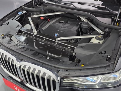 BMW X7 - 7