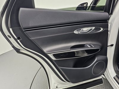 2022 Genesis GV70 thumbnail 15